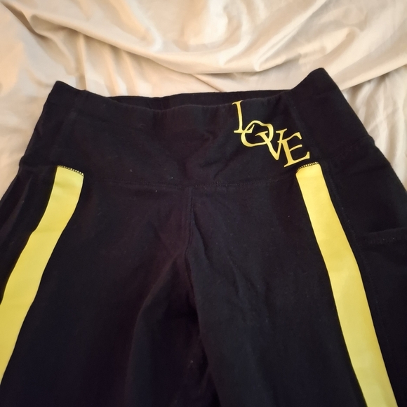 New York & Company Soho Street Women's Black and Yellow Leggings - Picture 5 of 8